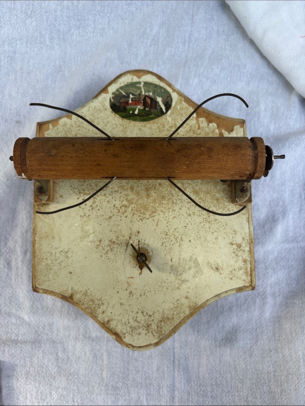 Vintage Musical Paper Toilet Paper Holder plays tune Whistle While You Work